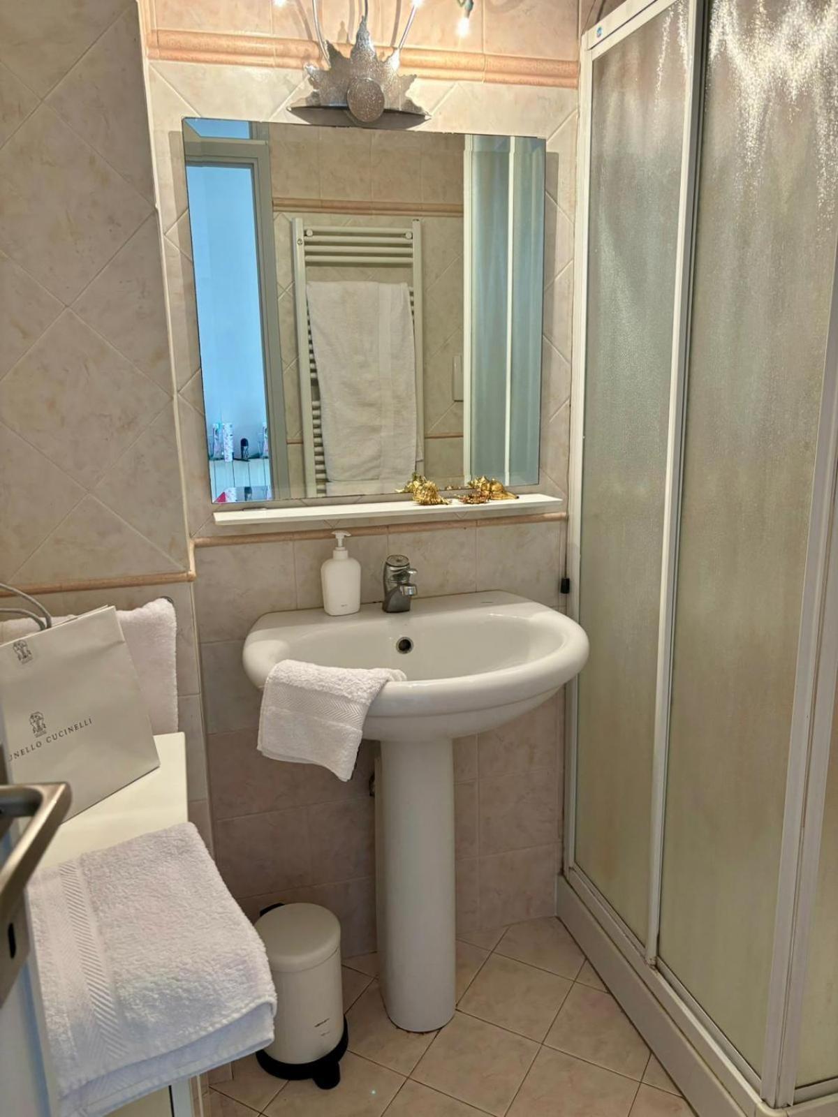 Sole E Mare - Viareggio Appartement Buitenkant foto
